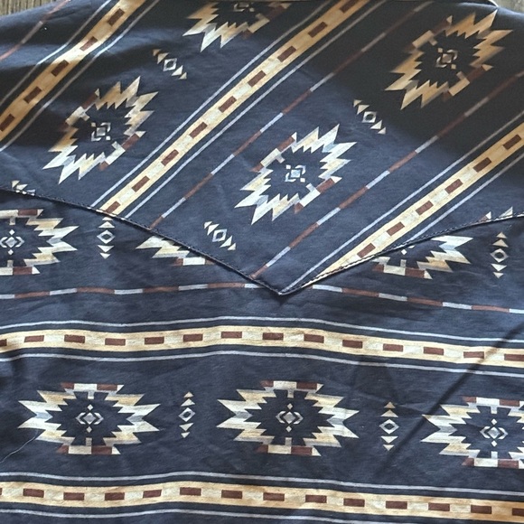 Panhandle Aztec Western button up - Picture 7 of 11